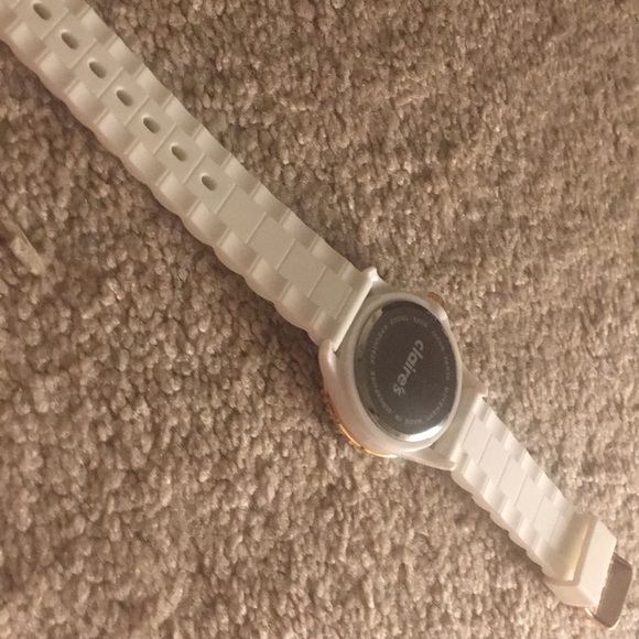 A white watch with rose gold - Picture 4 of 4